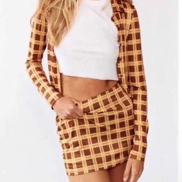 With Jean never been worn set!!! - Picture 3 of 8